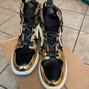 D.1.Y. Sia Collective Size 11